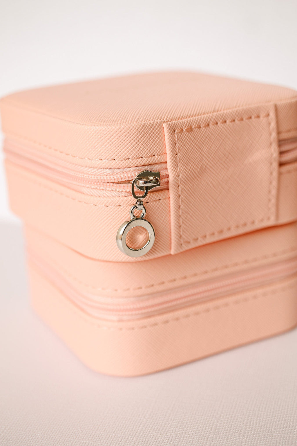 Zip Jewelry Travel Case, Peach, 4 x 4 in