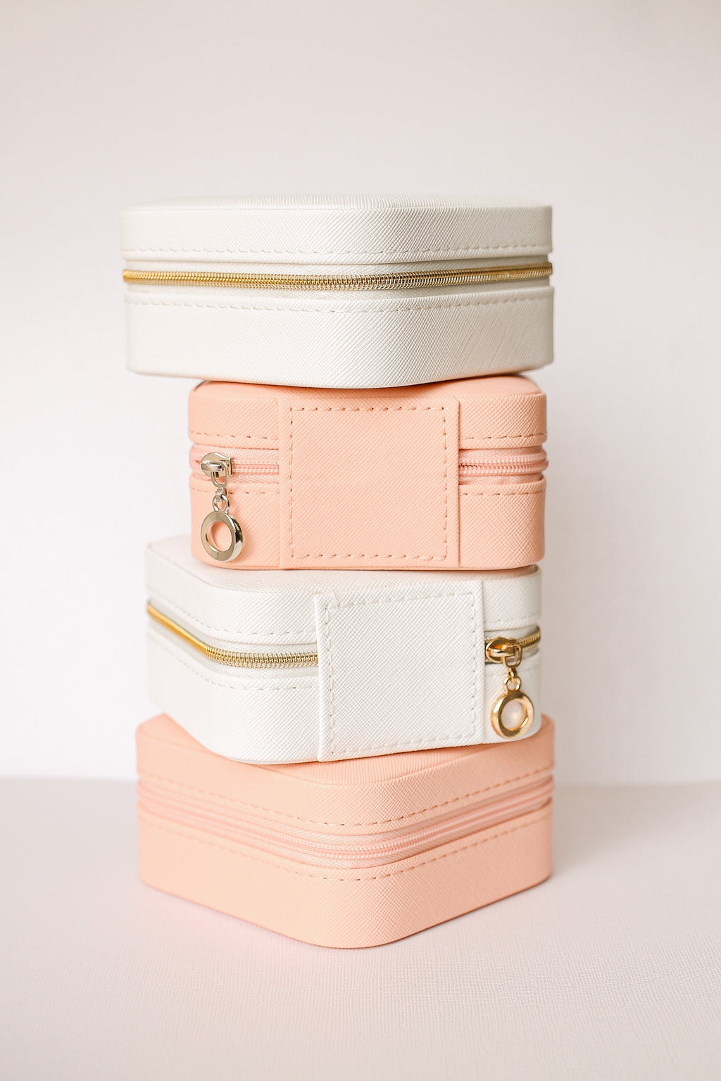 Zip Jewelry Travel Case, Peach, 4 x 4 in