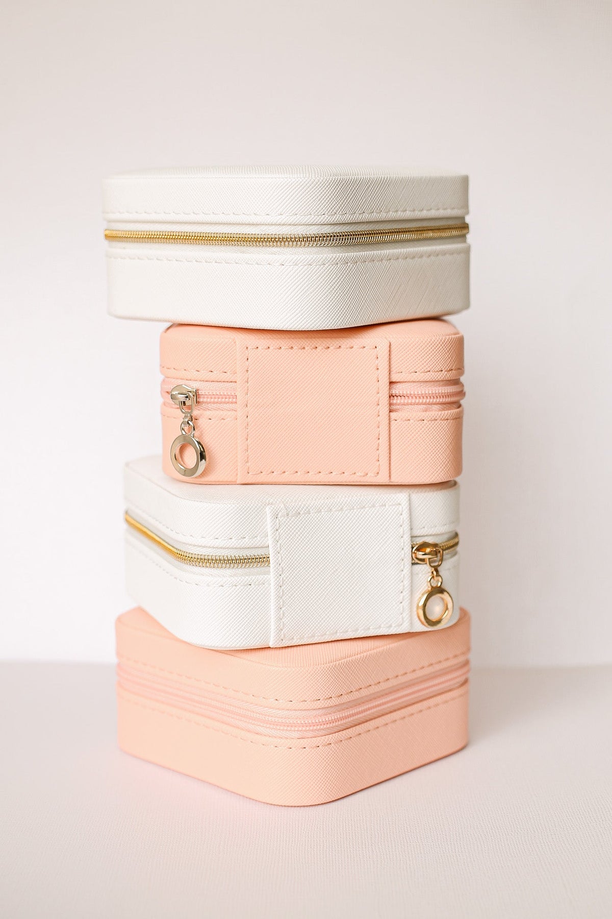Zip Jewelry Travel Case, Peach, 4 x 4 in